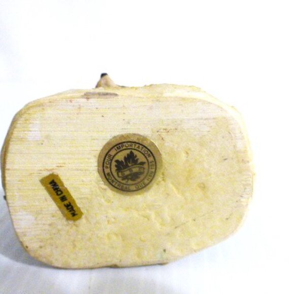 RACCOON FIGURINE DBE Montreal Quebec Resin Figurine - Picture 5 of 7